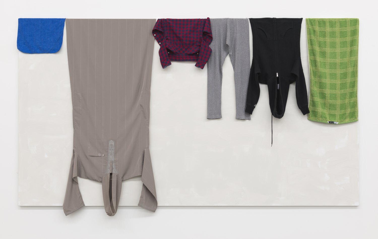 Claire Fontaine  Untitled (Hanging), 2016 House paint on canvas, clothing, towels and dishcloth, 160 x 300 x 3 cm  