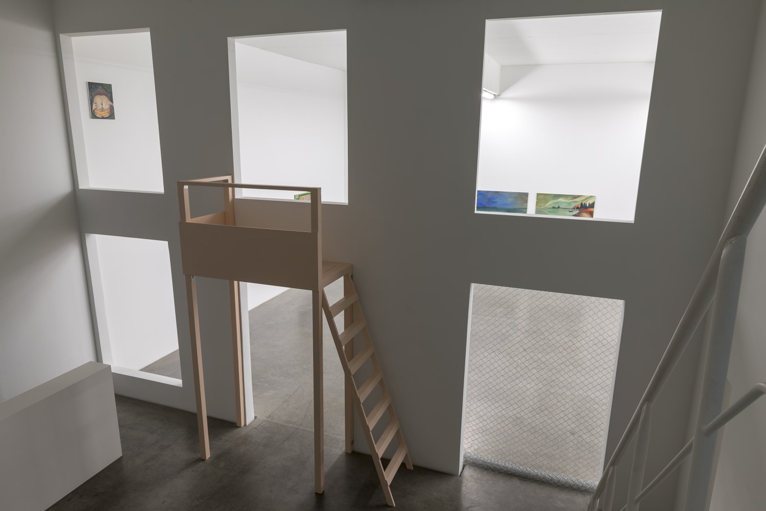 Jill Mulleady Mouth-to-Mouth Installation view, Galerie Neu, Berlin 2018
