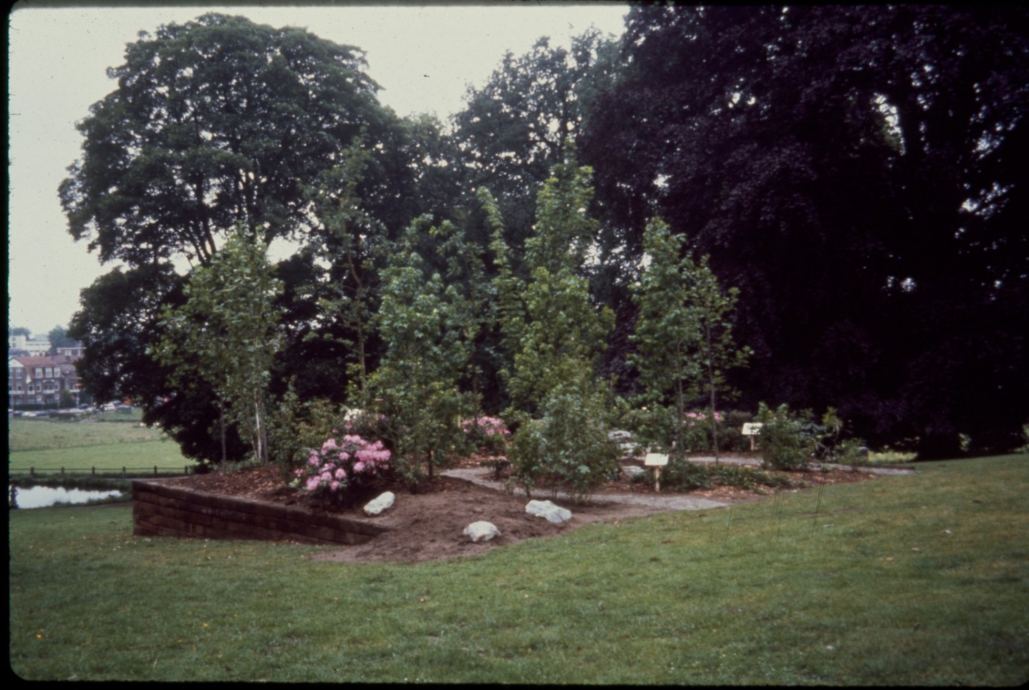 Tom Burr An American Garden, 1993  Installation view, Sonsbeek Park, Arnherm, Netherlands