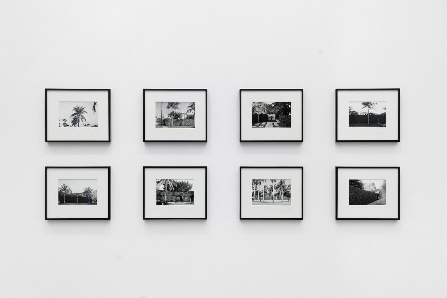 Tom Burr Palm Beach Views, 1999 8 b/w-photographs, framed, each 35 x 43 cm 