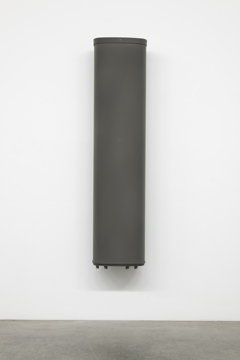 Yngve Holen 5G Amphenol 2.0 Grey, 2023 glassfiber antenna, resin, flock, metal 204 x 48 x 21 cm  