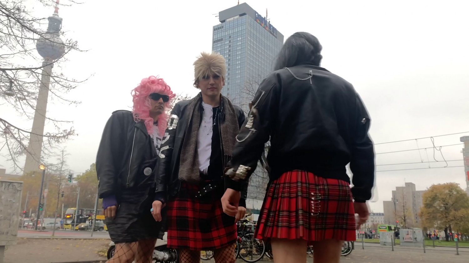 Karl Holmqvist with TV Bar / Calla Henkel & Max Pitegoff #PLZKILLMECUZ… PART 2, 2021 (video still) Video, sound, 8min 3s