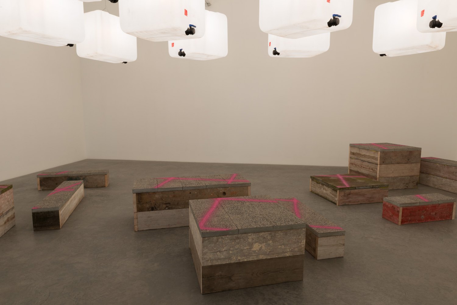 Klara Lidén  Klara Lidén, 2015 Installation view, Galerie Neu, Berlin