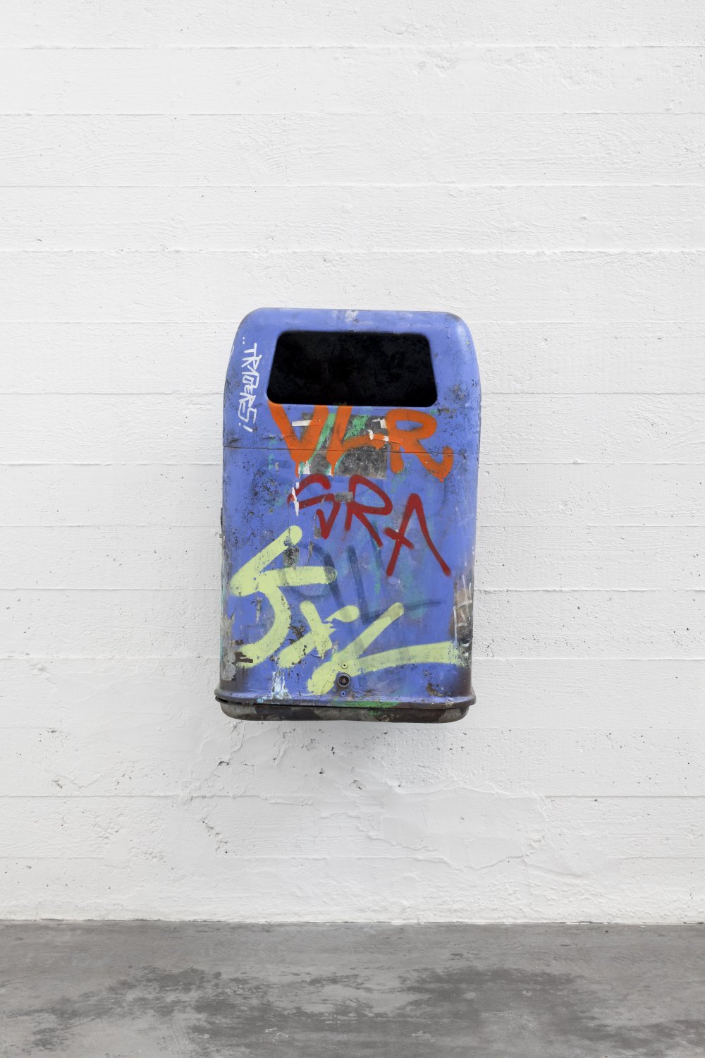 Klara Lidén  Untitled, 2013 Mixed media 71 x 45 x 36 cm  