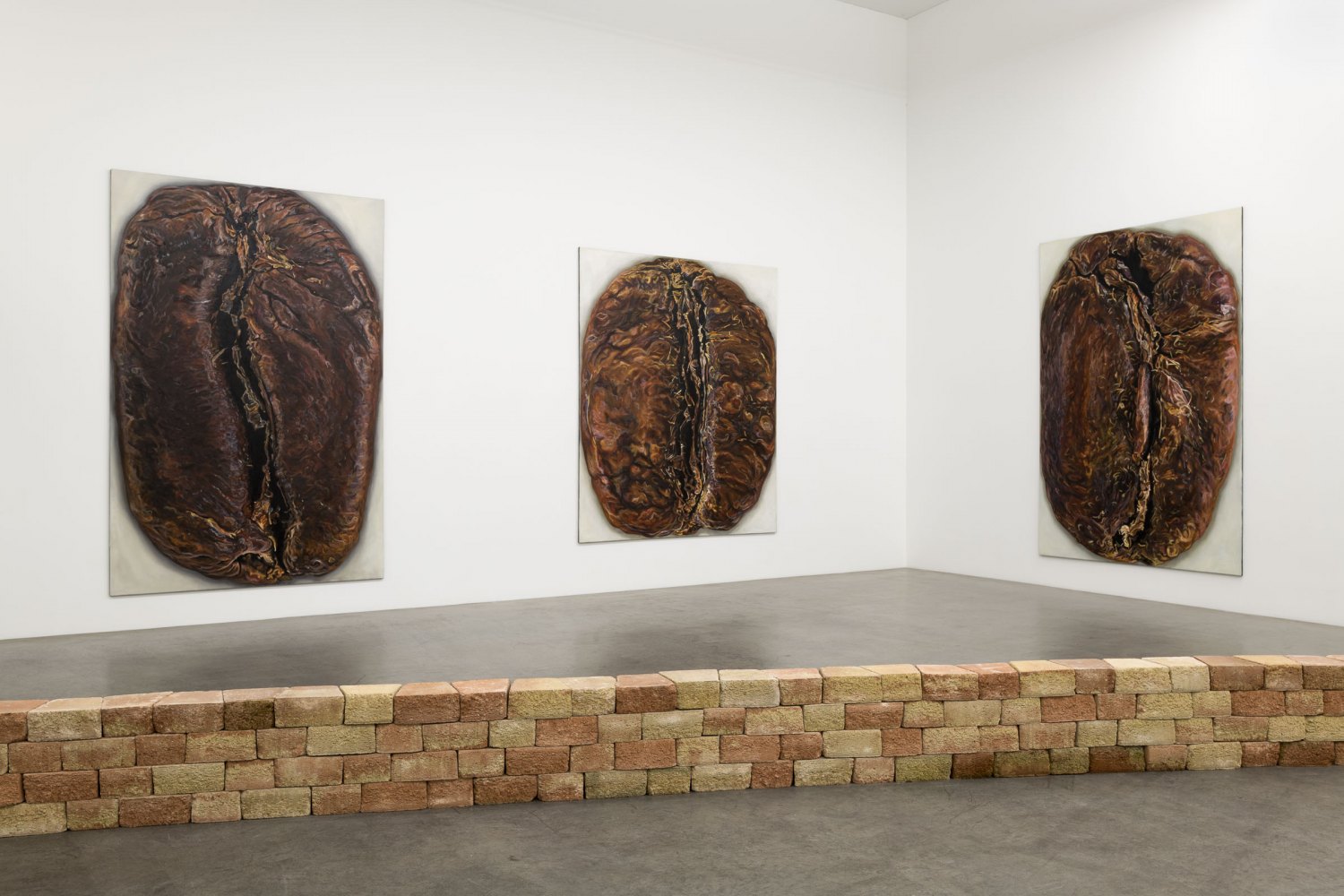 Installation view, Jana Euler, Das Investment, Galerie Neu, 2023