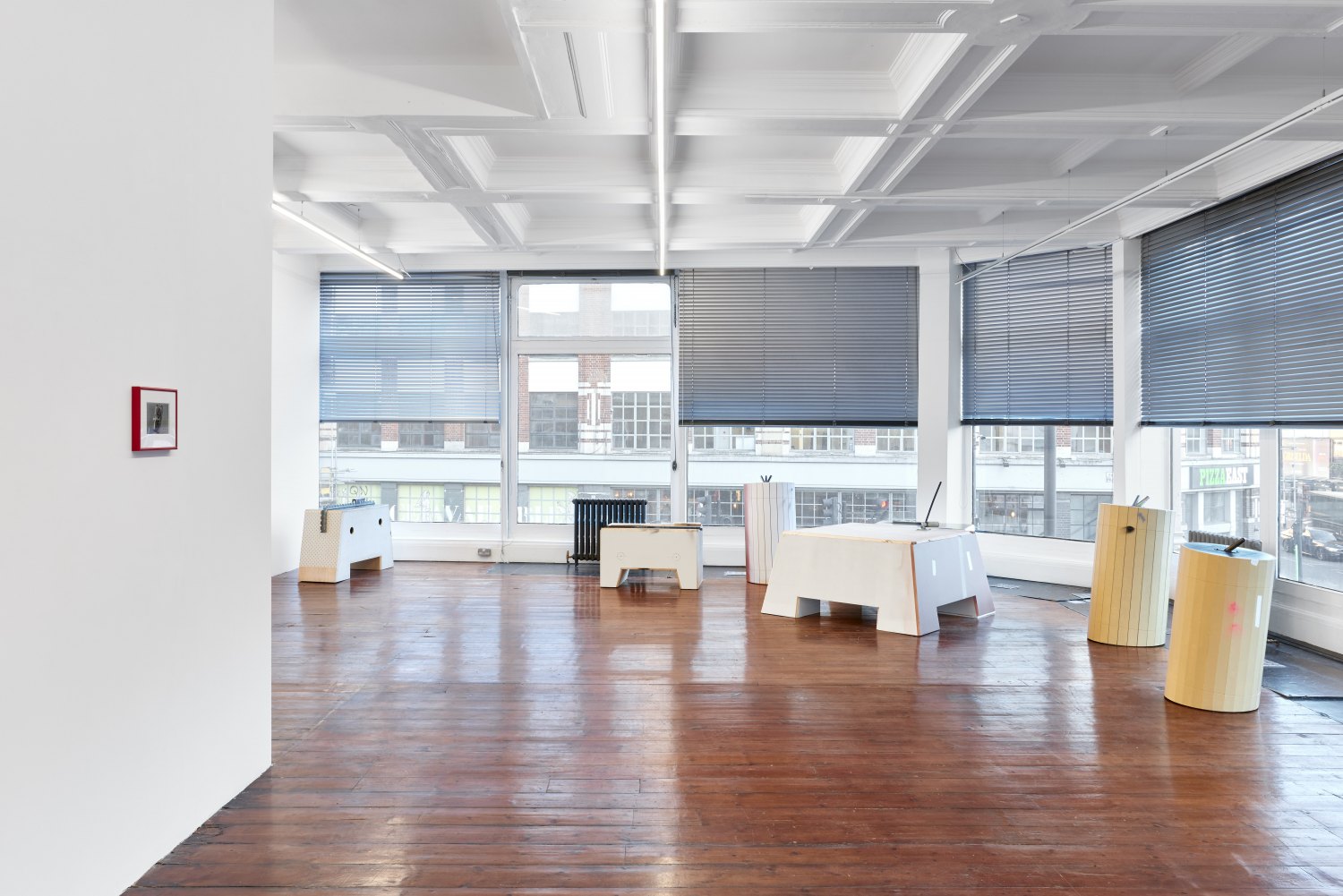 Installation view, Manfred Pernice & Megan Plunkett, >anticorpo<, 2024