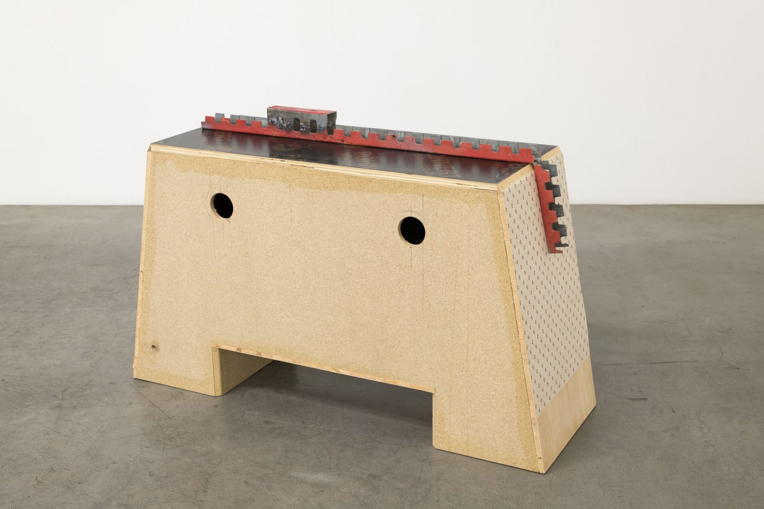 Manfred Pernice anticorpo 2, 2024 Wood, plastic foil, metal 76 x 121 x 40 cm