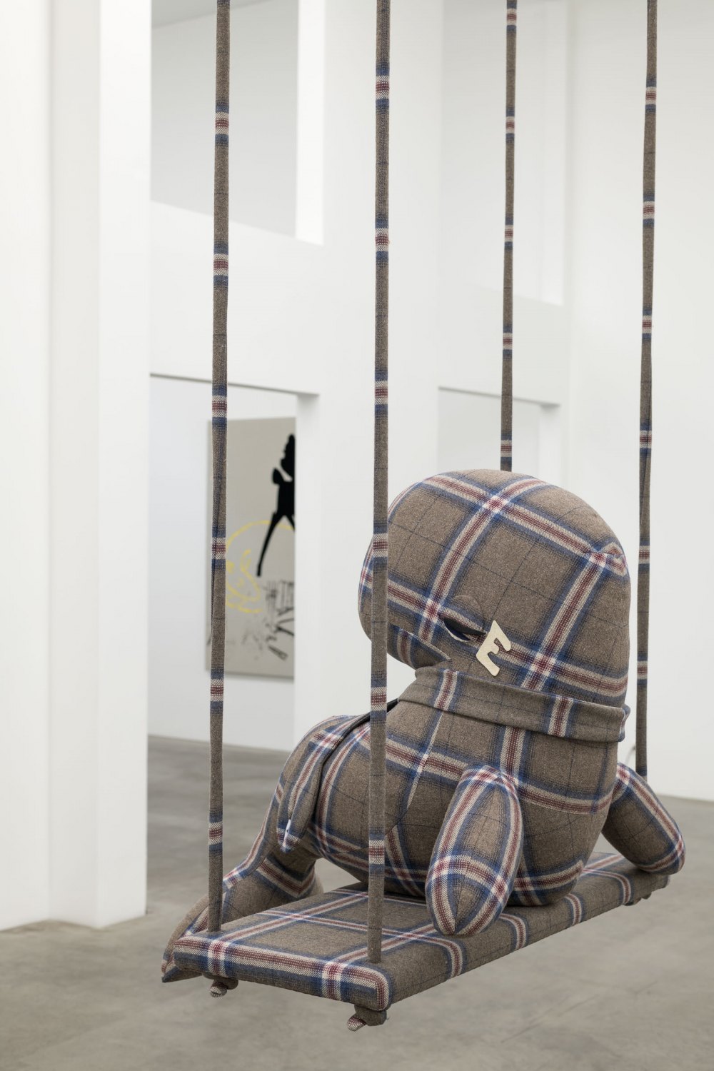 Cosima von Bonin, Mae Day IX, 2024 Textile, felt, fleece, wood, rope 85 x 79 x 77 cm