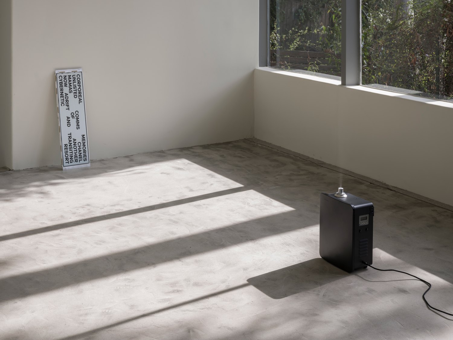 Florian Hecker, Resynthesizers, installation view, MAK Center for Art and Architecture, Los Angeles, 2021