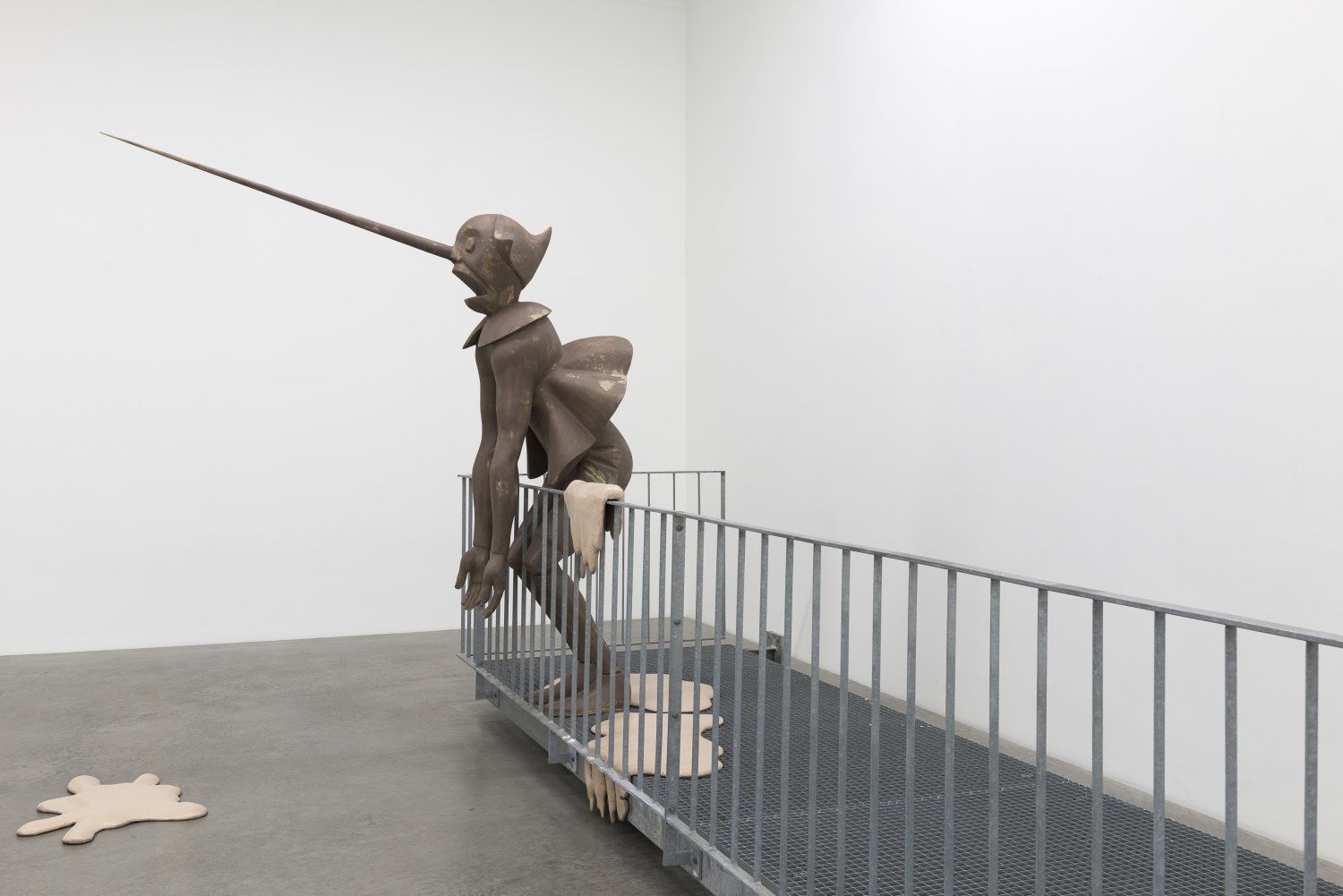 Cosima von Bonin DER ITALIENER, 2014  Styrofoam, fibreglass, laminate, galvanized steel Figure 245 x 85 x 225 cm  Balcony 125 x 187 x 623 cm