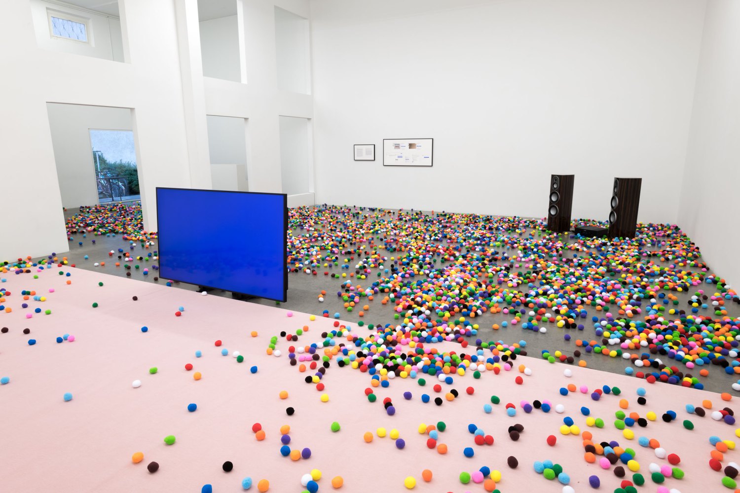 Installation view, SoiL Thornton, The Rest, Galerie Neu, Berlin, 2025
