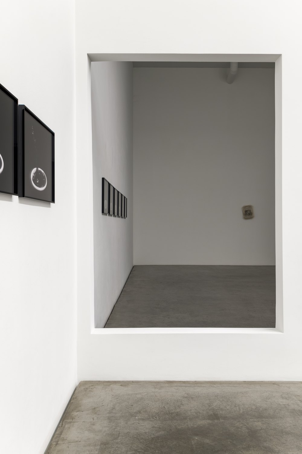 Installation view, Atiéna R. Kilfa, En Suite, Galerie Neu, Berlin, 2025