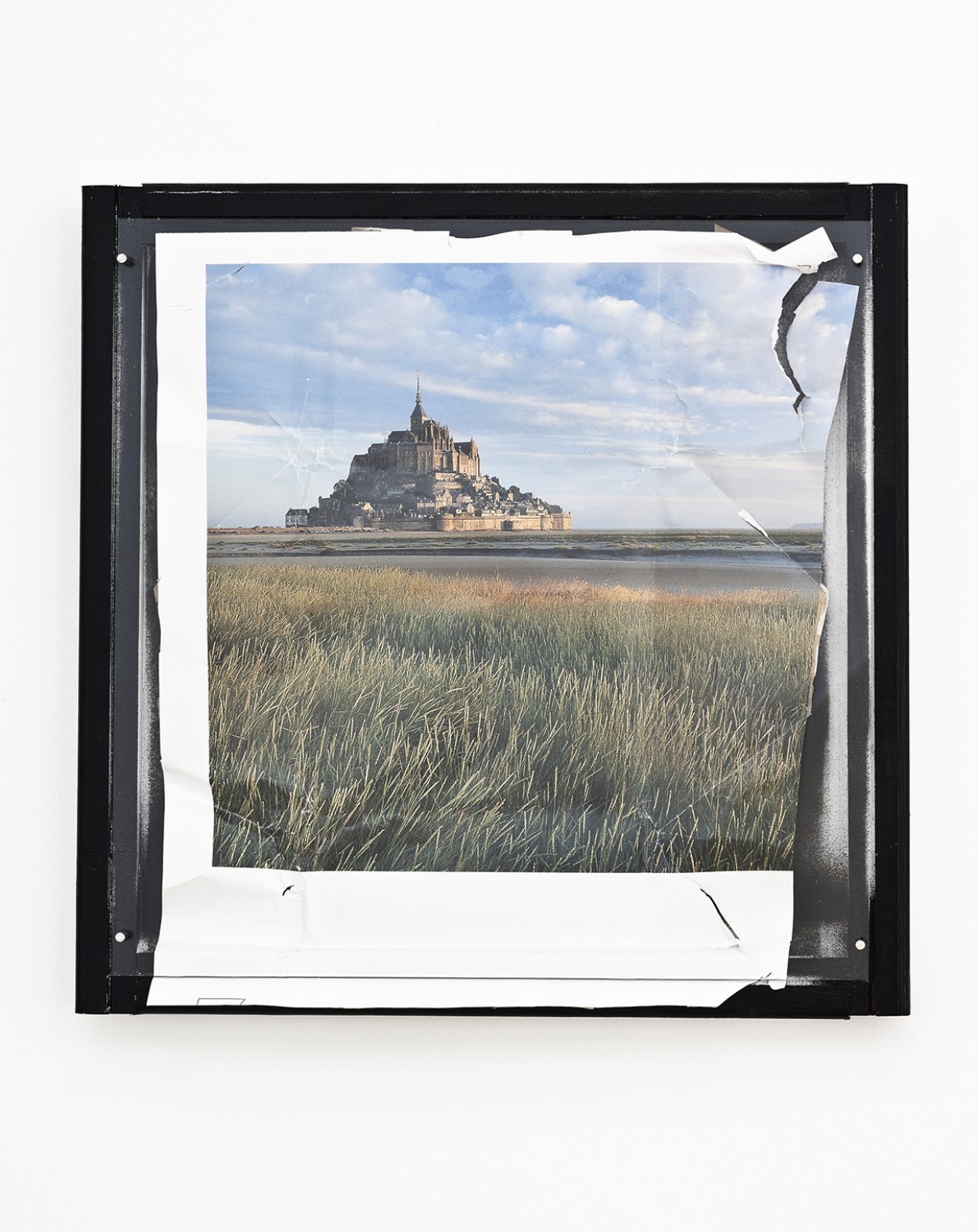 Manfred Pernice anexo 3, 2013 Collage, spray paint and enamel paint on frame 42.5 x 42.5 x 4 cm