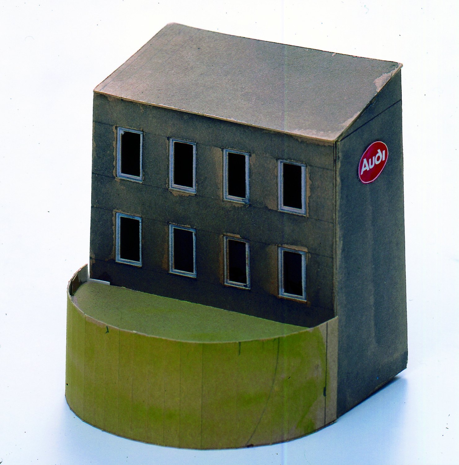 Manfred PerniceOhne Titel, 1994/96 Mixed media9.5 x 8 x 8 cm