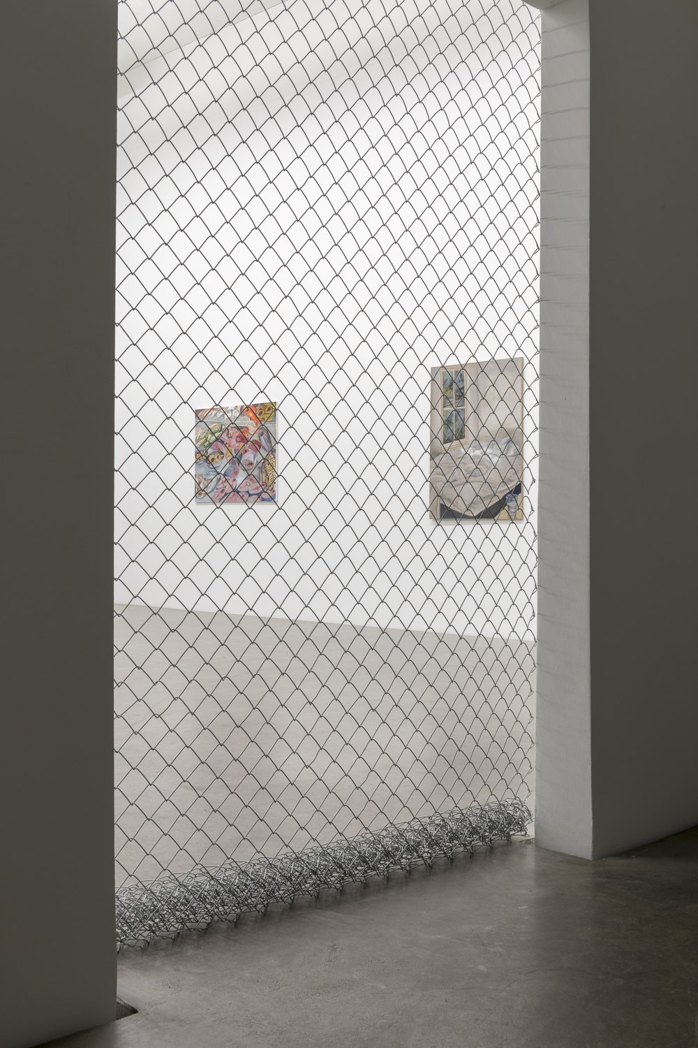 Jill Mulleady Mouth-to-Mouth Installation view, Galerie Neu, Berlin, 2018