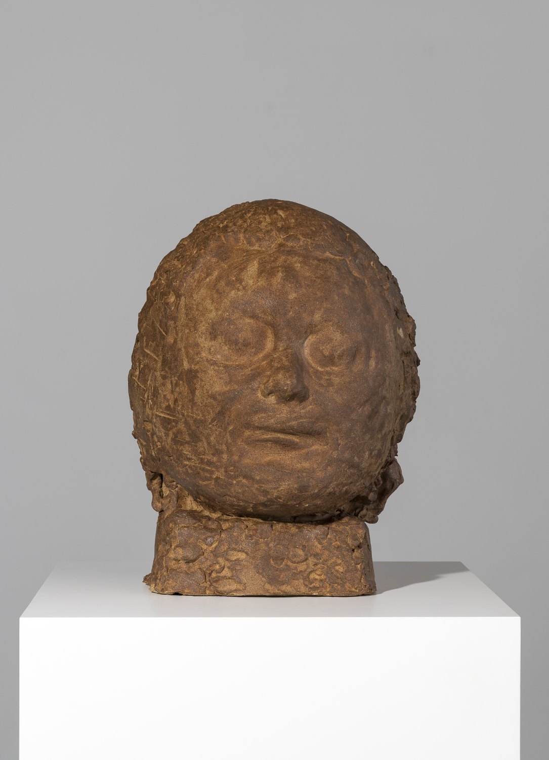 Grant Falardeau Yves, 2026 high-fire ceramic 48.5 x 40 x 42.5 cm