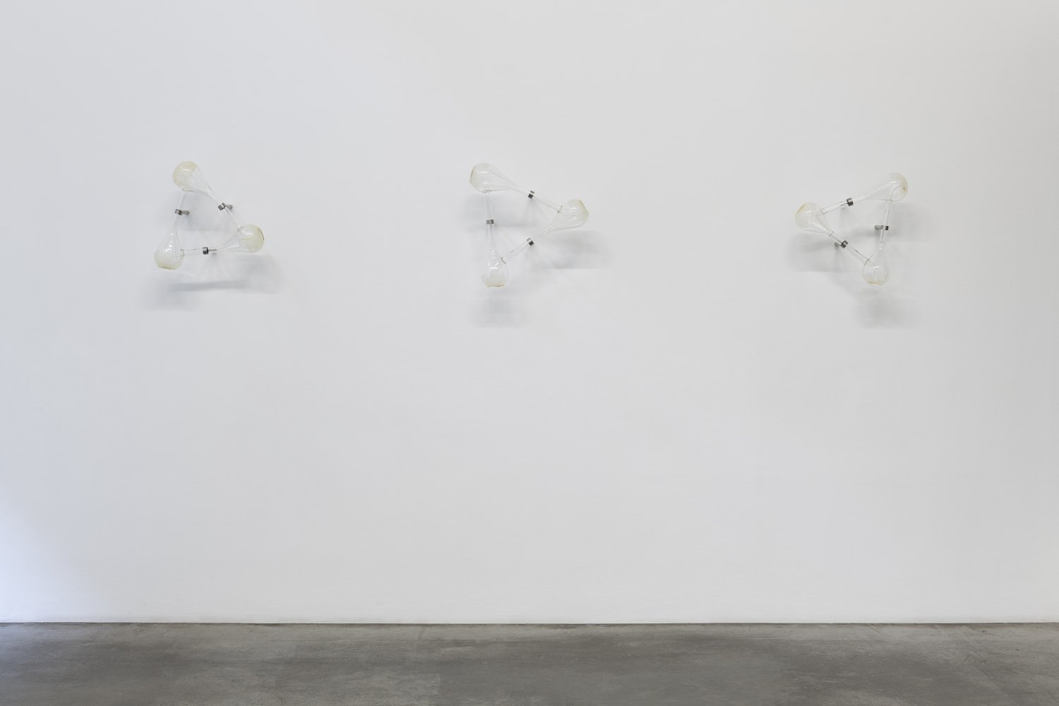 Jeremy Shaw Half-Life of Grace Installation view, Galerie Neu, Berlin, DE 2026