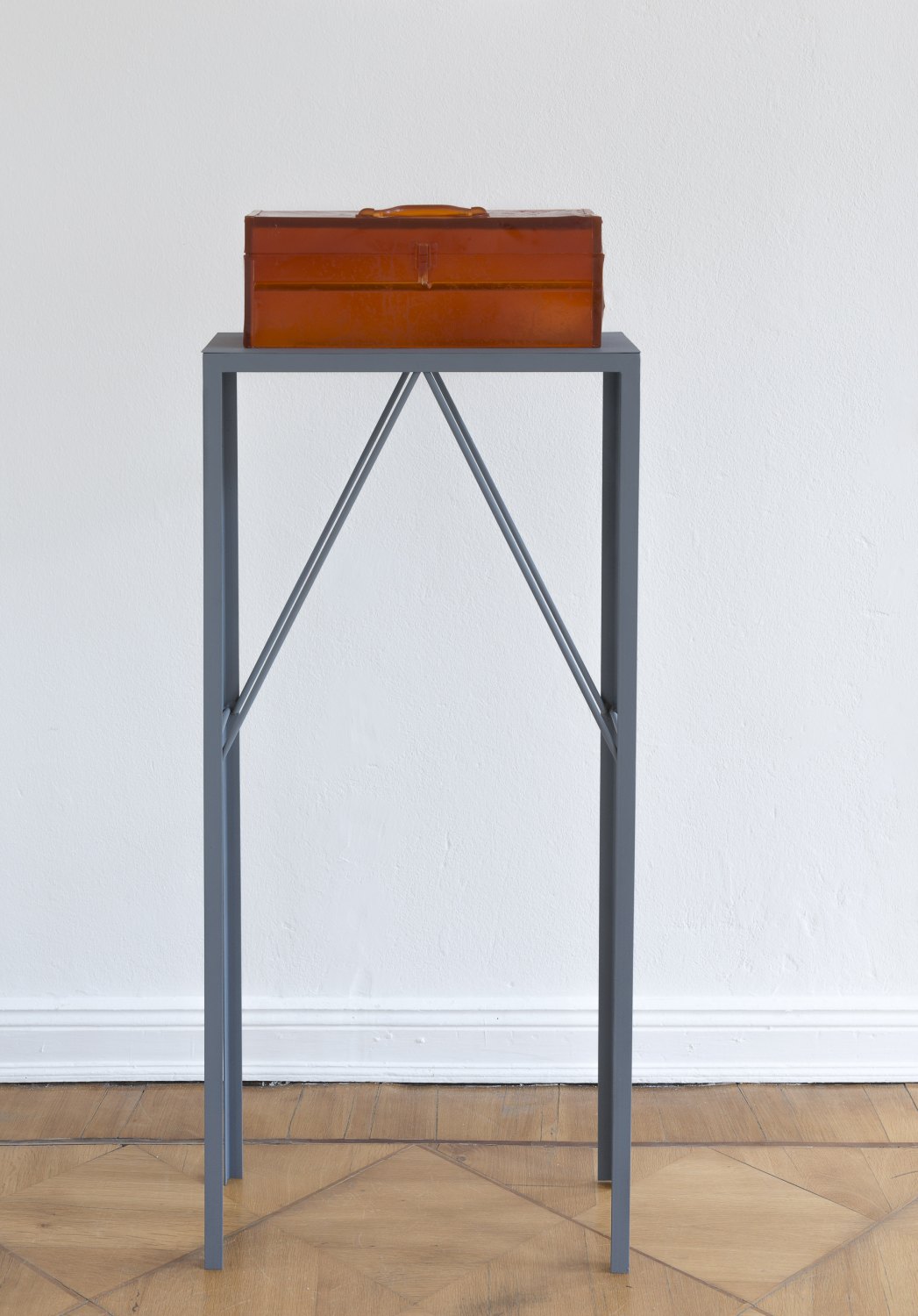 Alex Hubbard Studio 5, 2014 Urethane and steel, box: 20.4 × 48.5 × 17.6 cm, plinth: 127 × 58.3 × 25.6 cm   