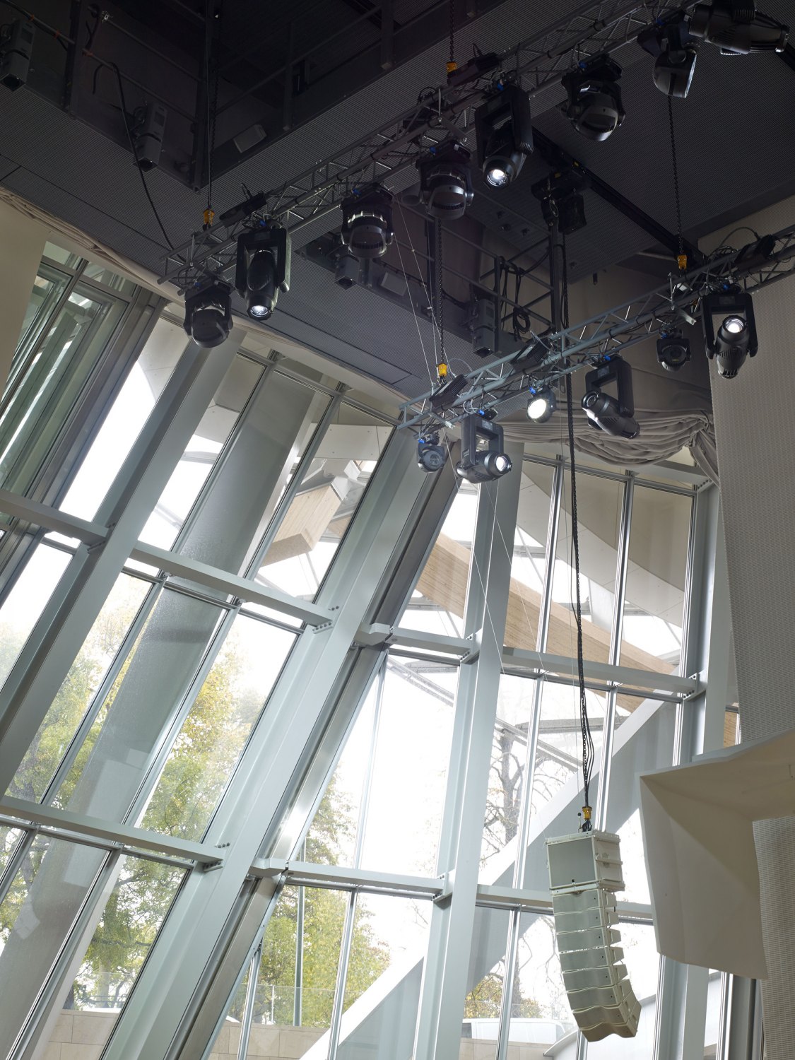 Florian Hecker, Formulation (FVL Project) Installation view, Fondation Louis Vuitton, Paris 2015