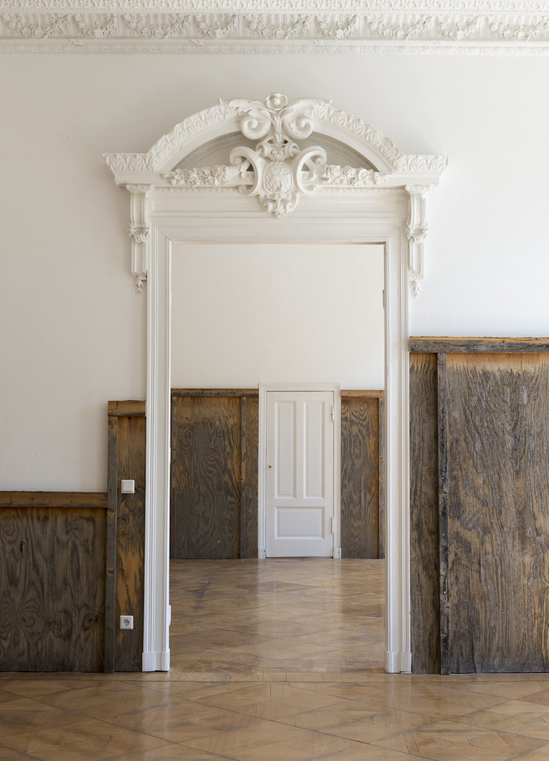 John Knight, A work in situ Galerie Neu / MD72, Berlin 2013 