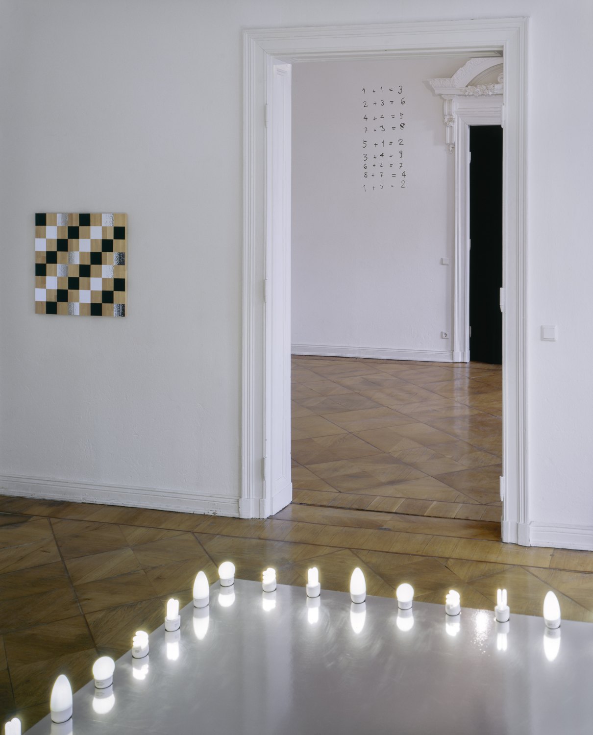 Karl Holmqvist,  EQ UI LI BR IU M, installation view, Galerie Neu, Berlin 2015