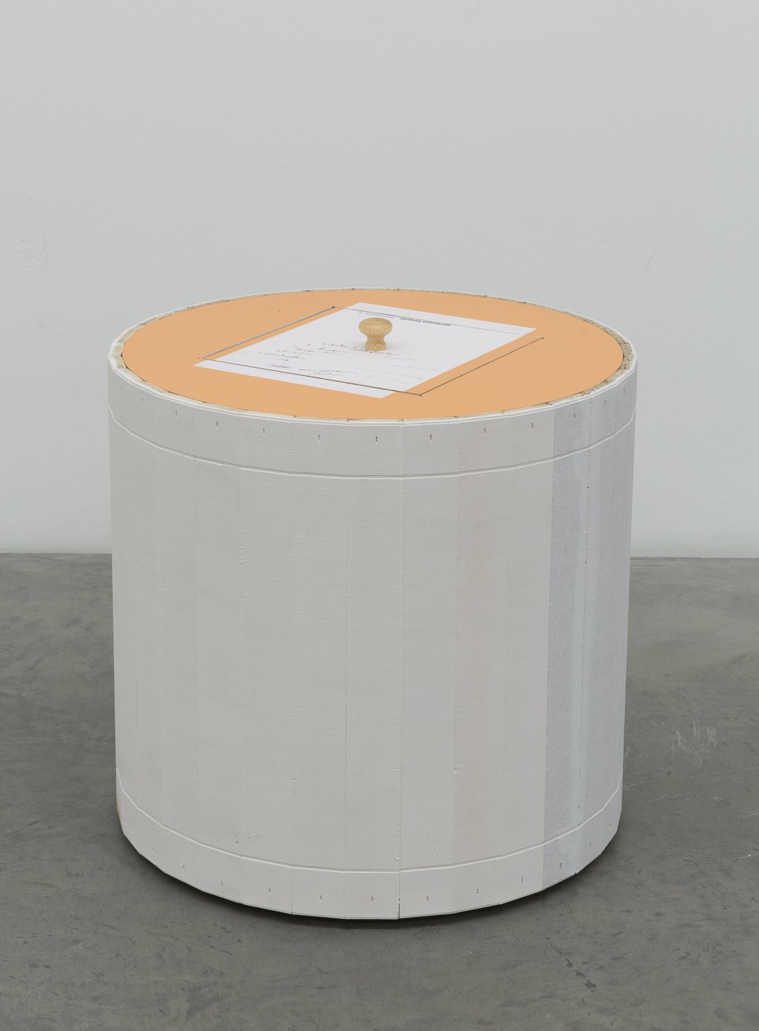 Manfred Pernice   orientierung-Odenwald, 2015    Wood, ceramic, booklet,  42.5 × 51.5 × 51.5 cm   